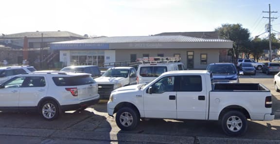 Floor De Lis Flooring - 3032 17th St Metairie, LA 70002