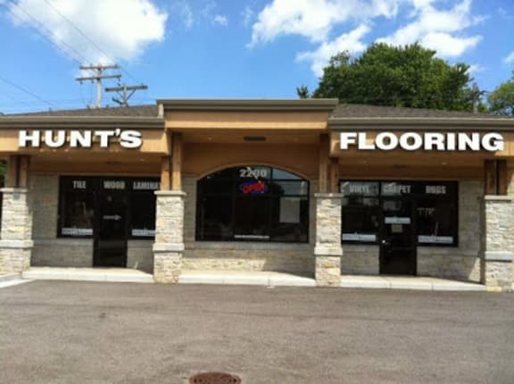 Hunts Flooring - 4470 S 108th St Greenfield, WI 53228
