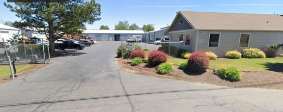 PG Long Flooring store - 2200 Three Lakes Rd SE #2282 Albany, OR 97322
